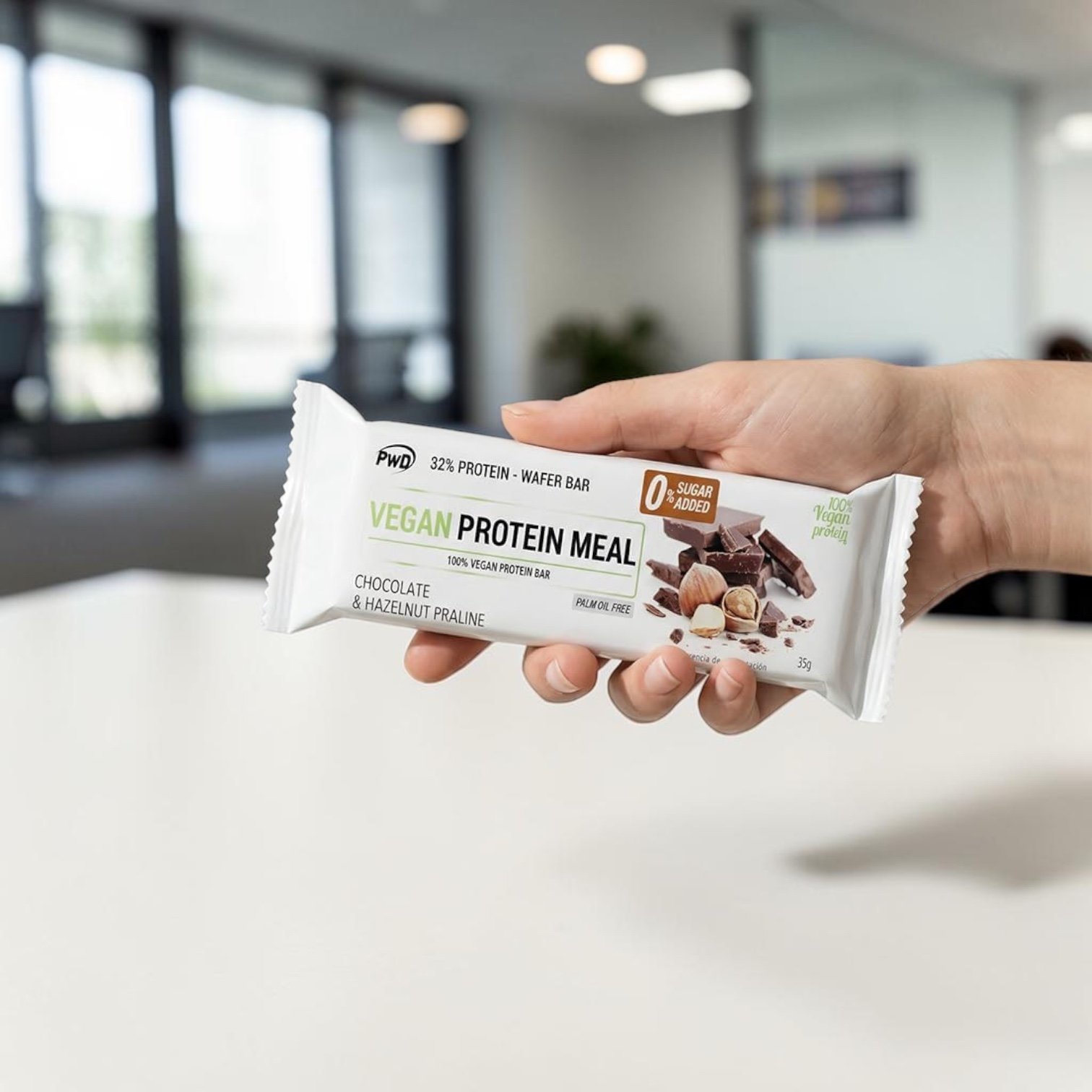 Barrita Vegan Protein Meal Chocolate y Avellanas PWD Nutrition - Imagen 2